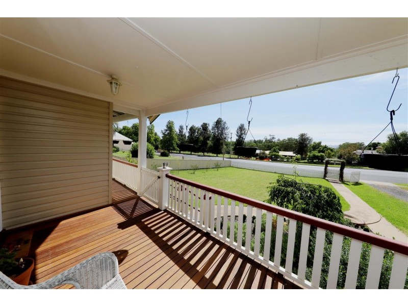 31 Capper Street, Tumut NSW 2720