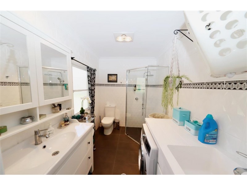 31 Capper Street, Tumut NSW 2720