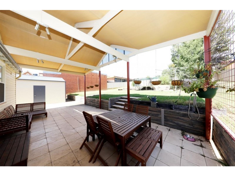 31 Capper Street, Tumut NSW 2720