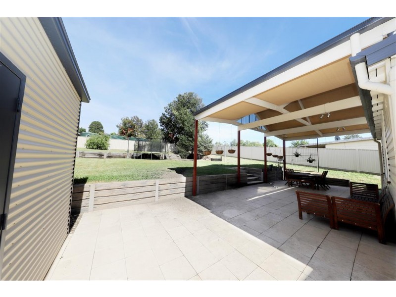 31 Capper Street, Tumut NSW 2720