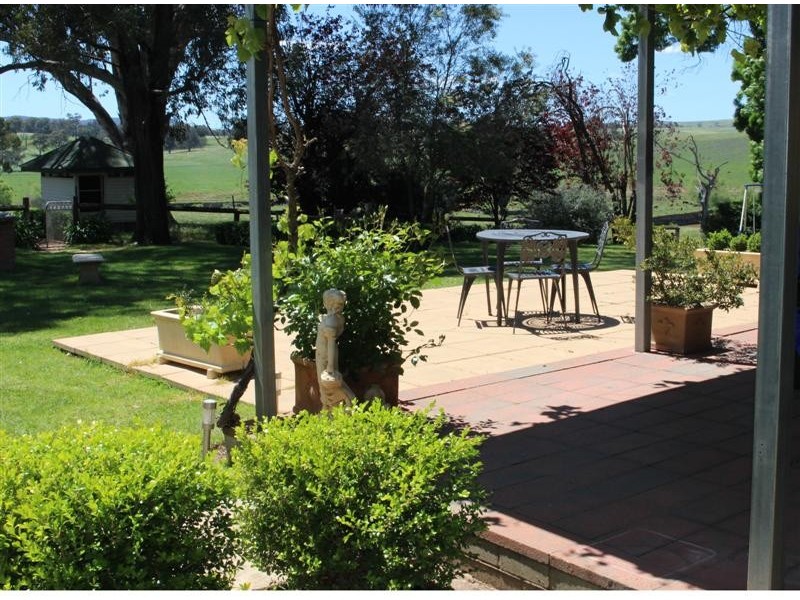 - ETHAM PARK 511 Ellerslie Road, Adelong NSW 2729