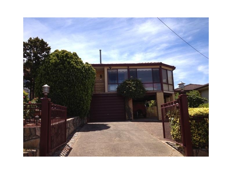 37 Howick Street, Tumut NSW 2720