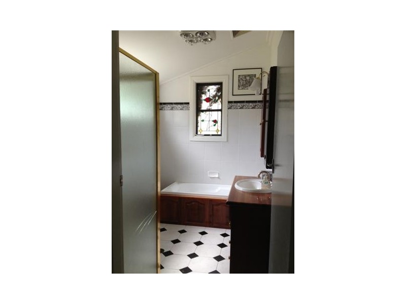 80 Tumut Street, Adelong NSW 2729