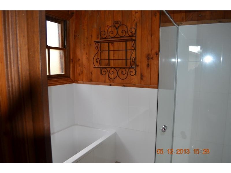 14 Clarke Street, Tumut NSW 2720