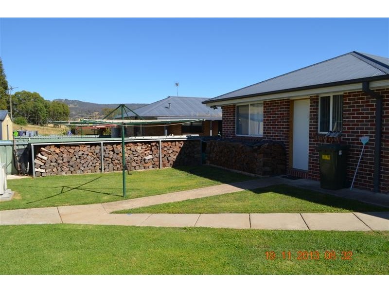 10 Fairway Drive, Tumut NSW 2720