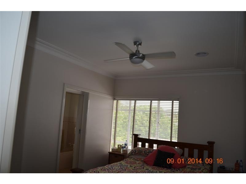 11 Highland Avenue, Tumut NSW 2720