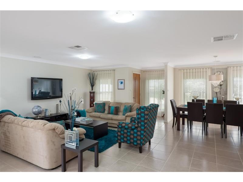 9 King Place, Tumut NSW 2720