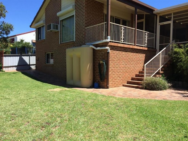 18 Hassett Street, Tumut NSW 2720