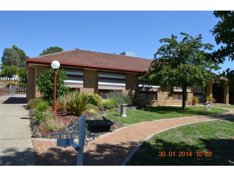 9 Quartz Street, Adelong NSW 2729