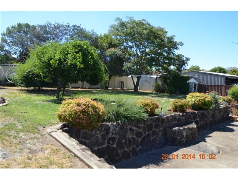 9 Quartz Street, Adelong NSW 2729