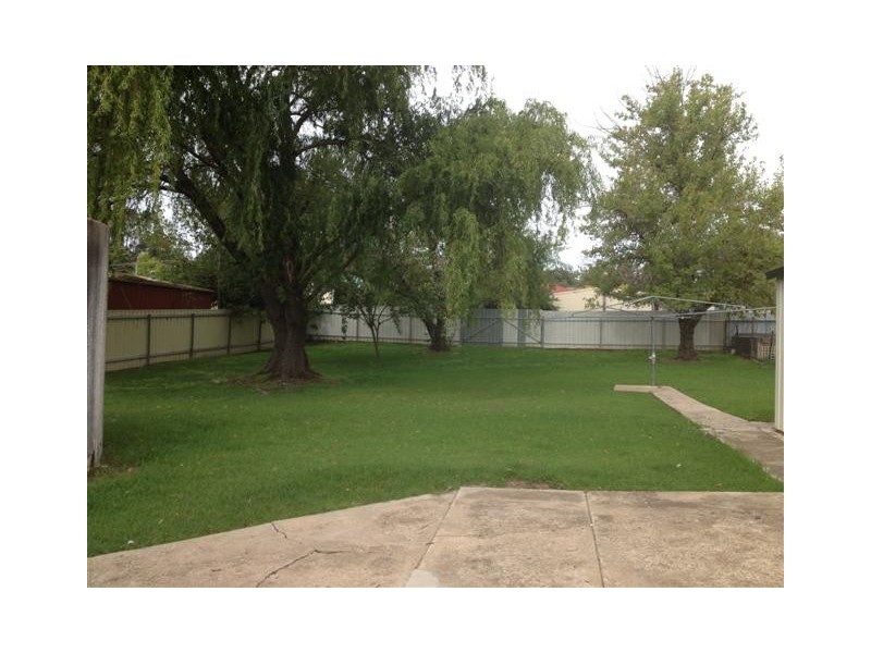 77 Lockhart Street, Adelong NSW 2729