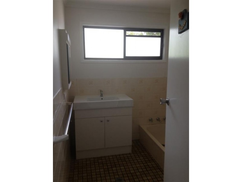 77 Lockhart Street, Adelong NSW 2729