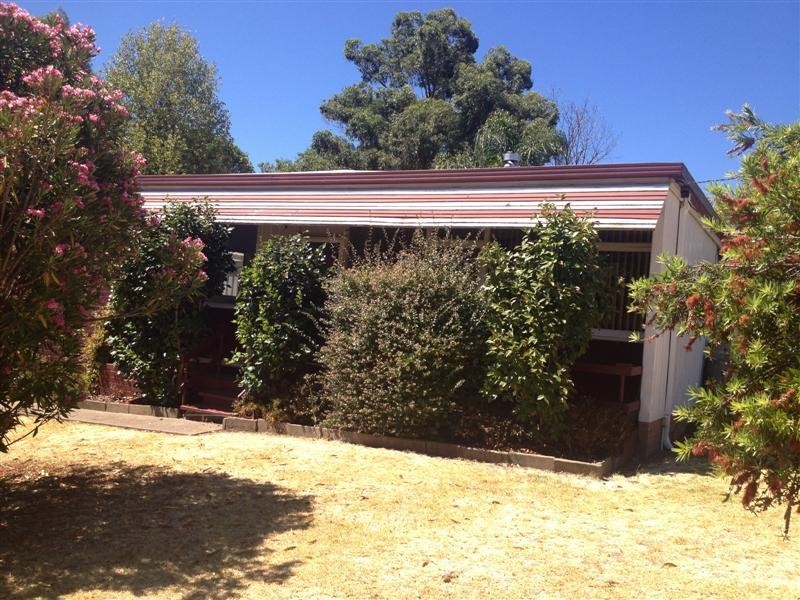 96 Herbert Street, Tumut NSW 2720