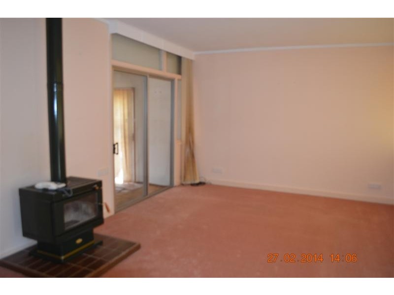 96 Herbert Street, Tumut NSW 2720