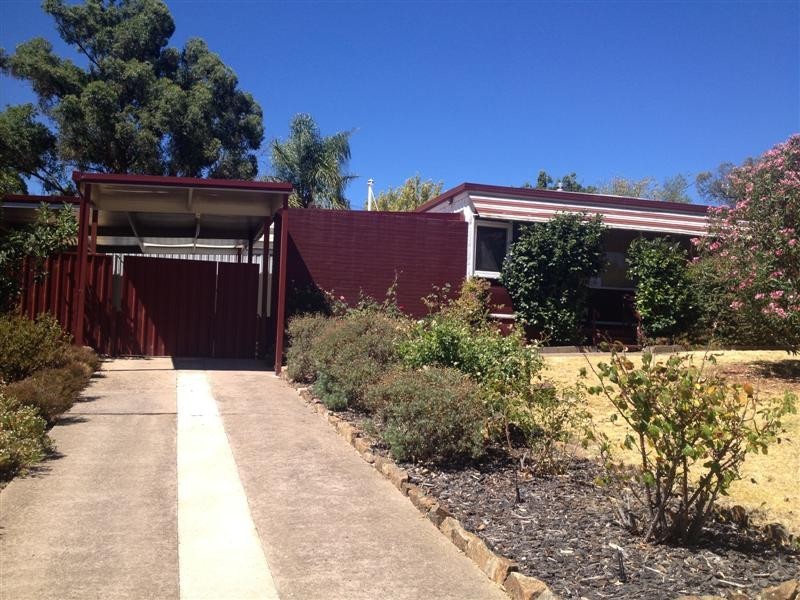 96 Herbert Street, Tumut NSW 2720