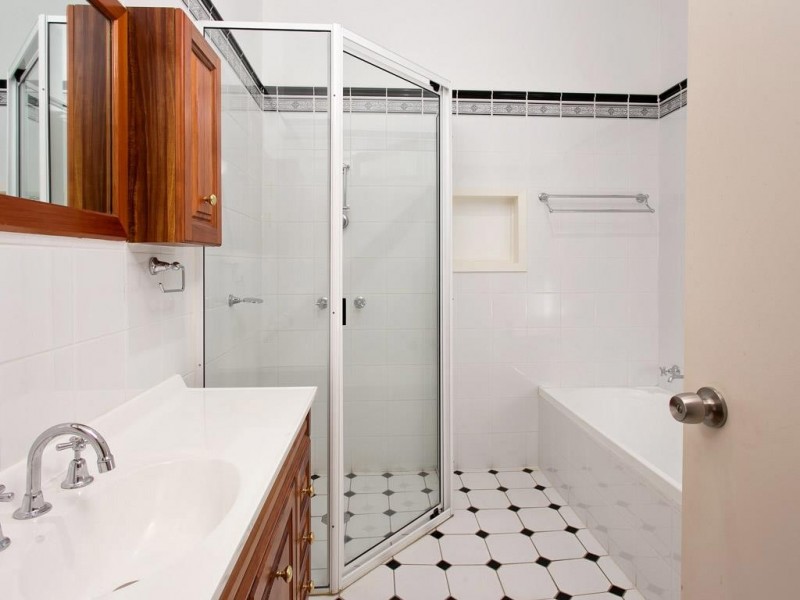 15 Fitzroy Street, Tumut NSW 2720