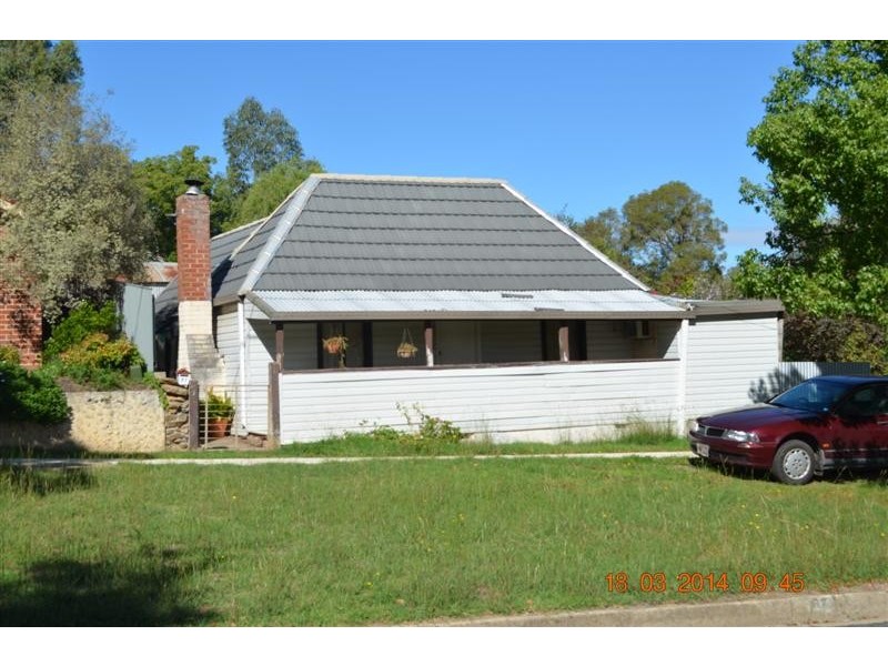 37 Tumut Street, Adelong NSW 2729