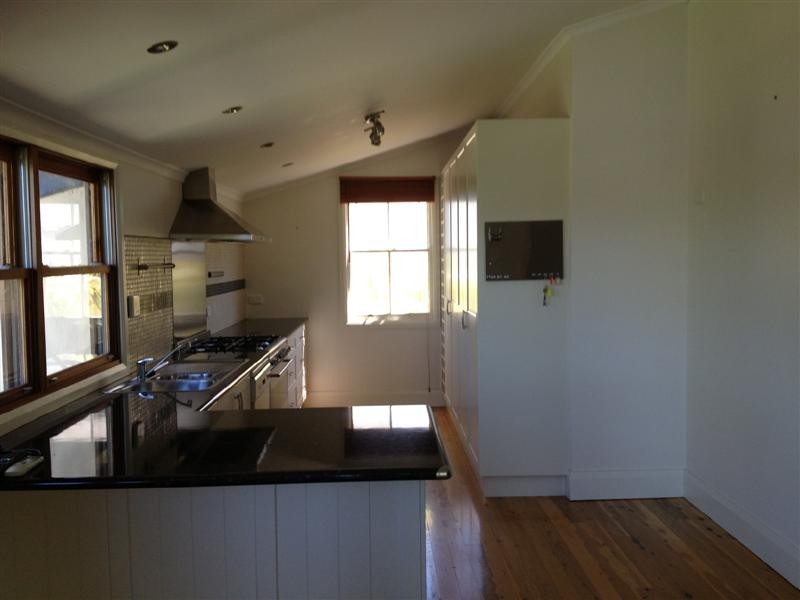 48 Carey Street, Tumut NSW 2720