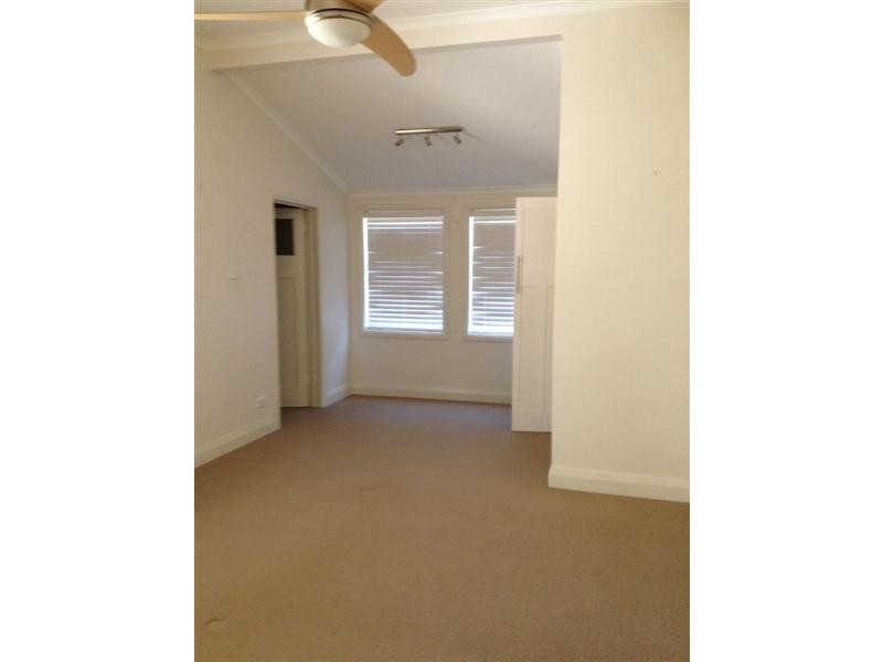 48 Carey Street, Tumut NSW 2720