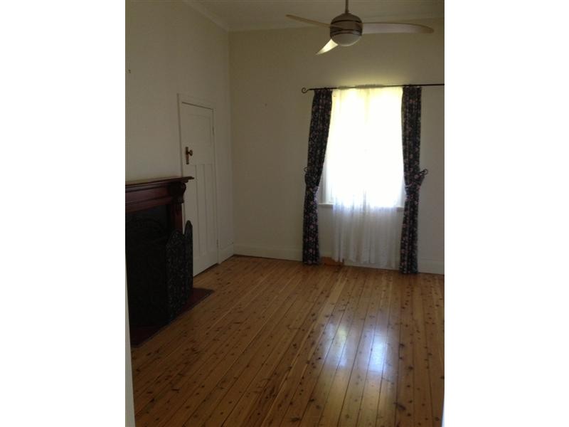 48 Carey Street, Tumut NSW 2720