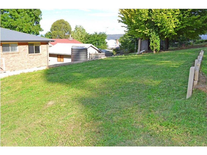 10 Eurabbie Street, Batlow NSW 2730