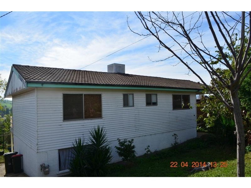 39 Clarke Street, Tumut NSW 2720