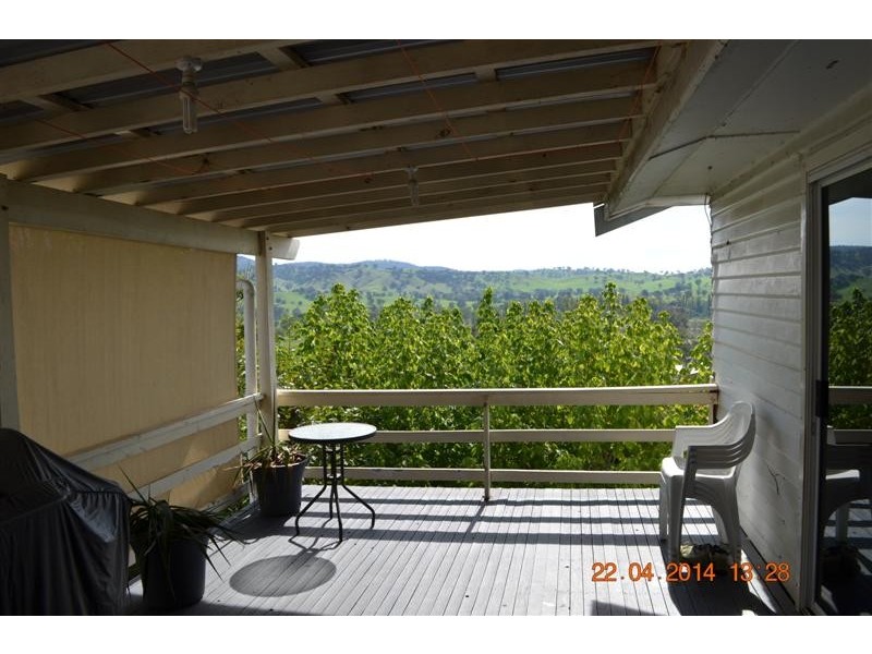 39 Clarke Street, Tumut NSW 2720