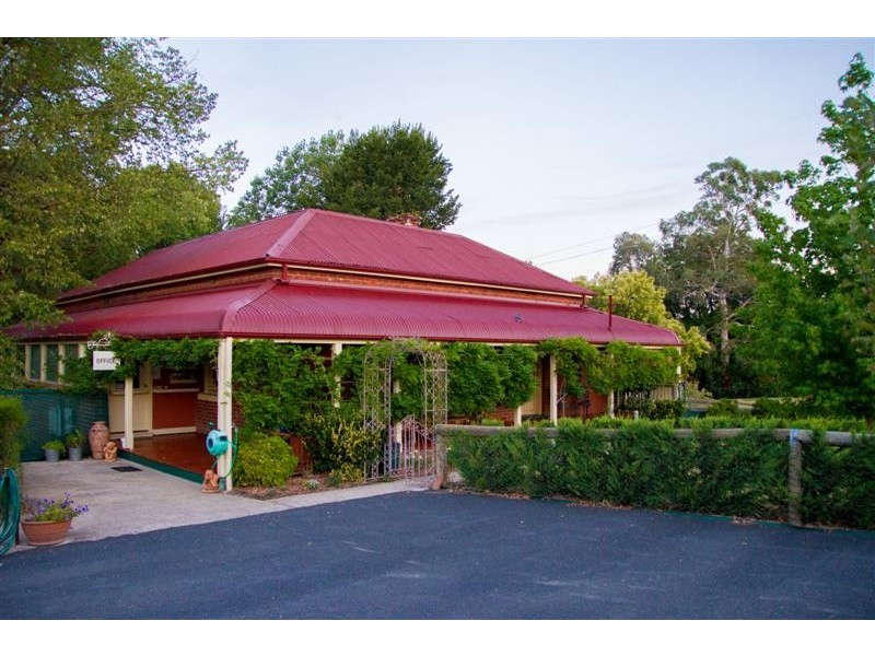 30 Fitzroy Street, Tumut NSW 2720