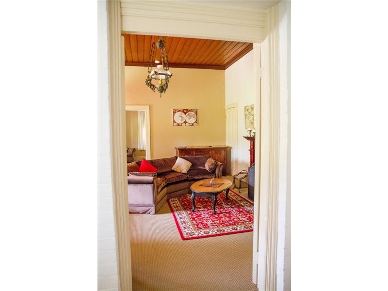 30 Fitzroy Street, Tumut NSW 2720