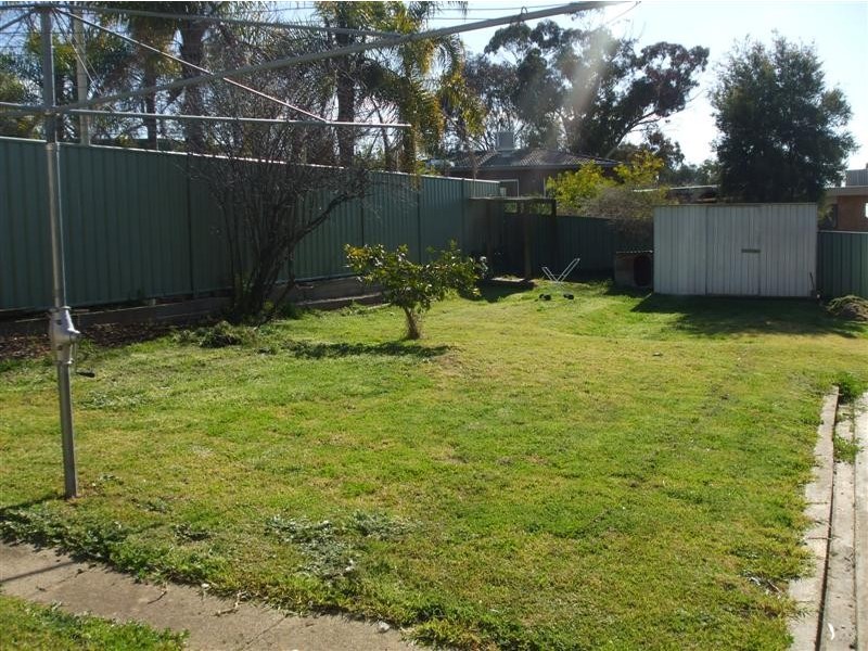 49 Blowering Road, Tumut NSW 2720