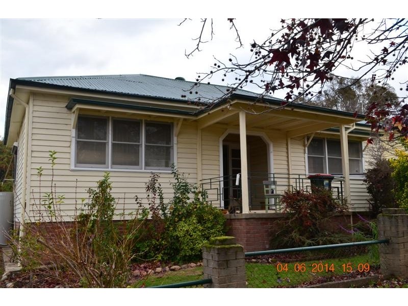 97 Lockhart Street, Adelong NSW 2729