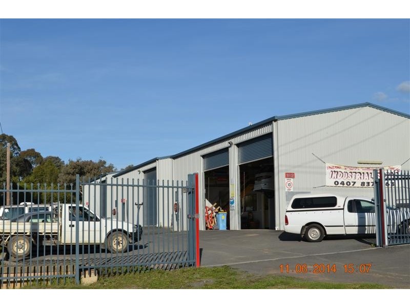 182 Snowy Mountains Highway, Tumut NSW 2720