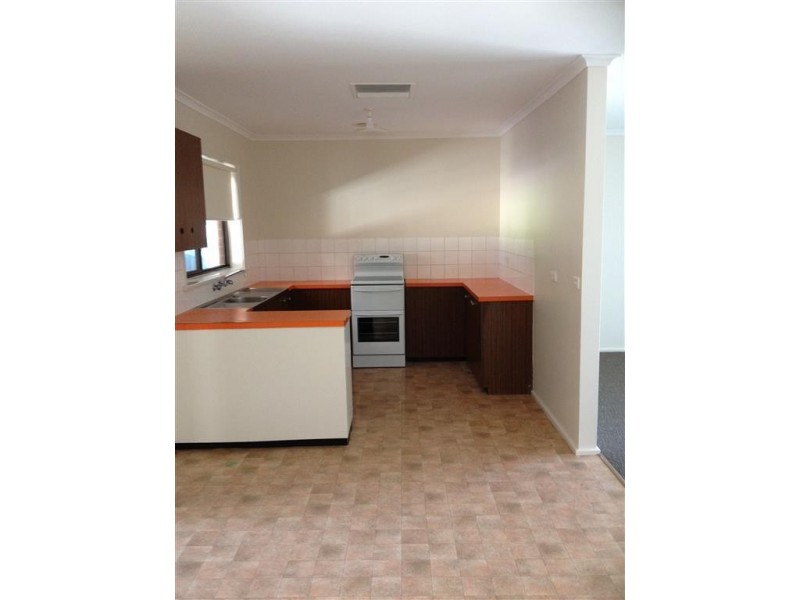 11 Gadara Place, Tumut NSW 2720