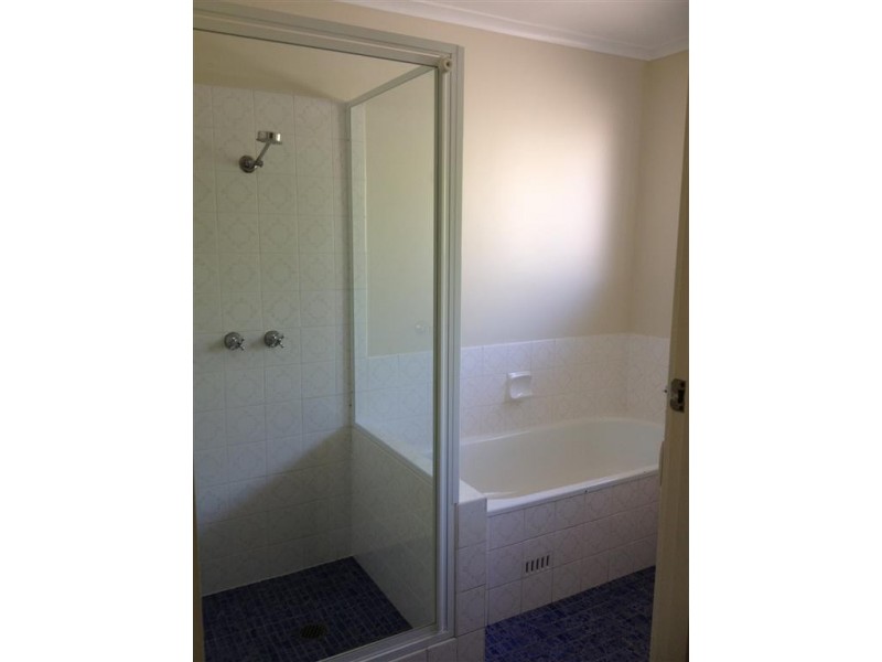 11 Gadara Place, Tumut NSW 2720