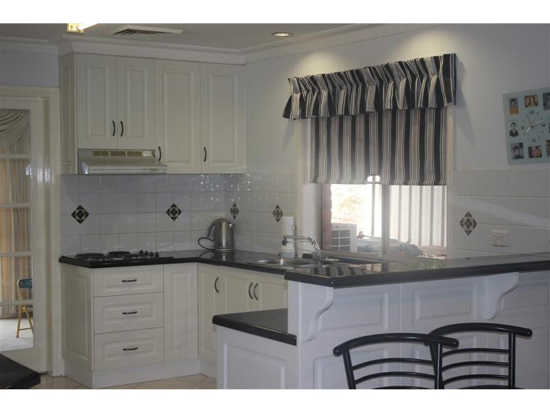 9 The Pavilion, Tumut NSW 2720