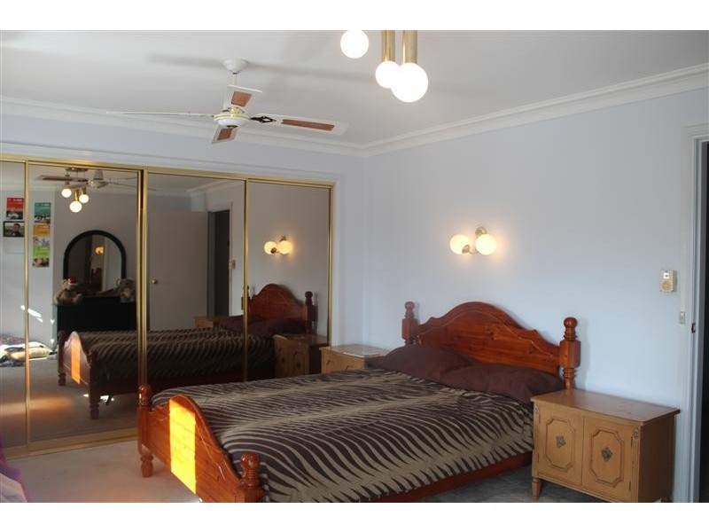 9 The Pavilion, Tumut NSW 2720