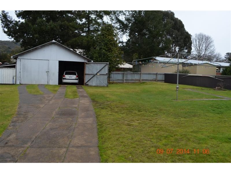 92 Pioneer Street, Batlow NSW 2730
