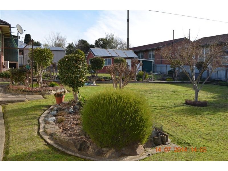 39 Richmond Street, Tumut NSW 2720