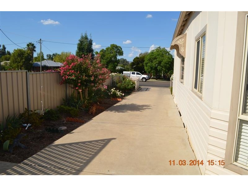 15 Fitzroy Street, Tumut NSW 2720