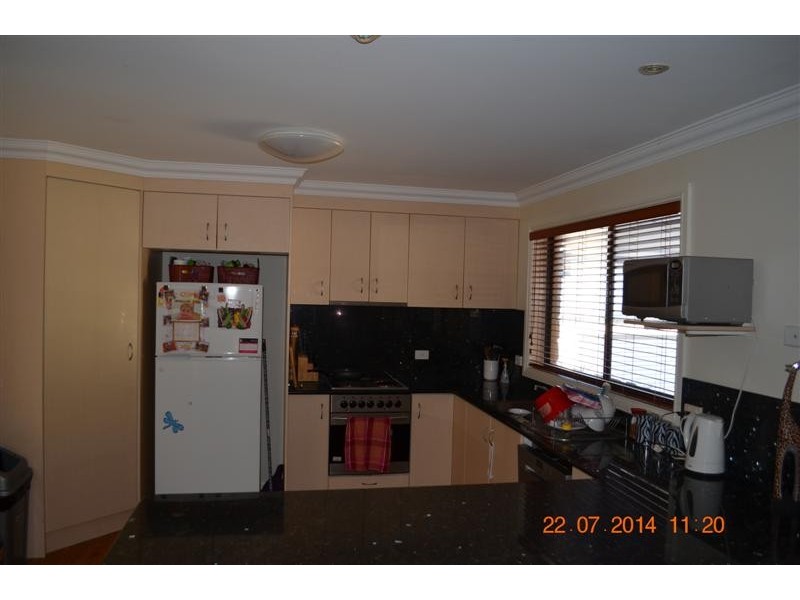 6 Harris Street, Tumut NSW 2720