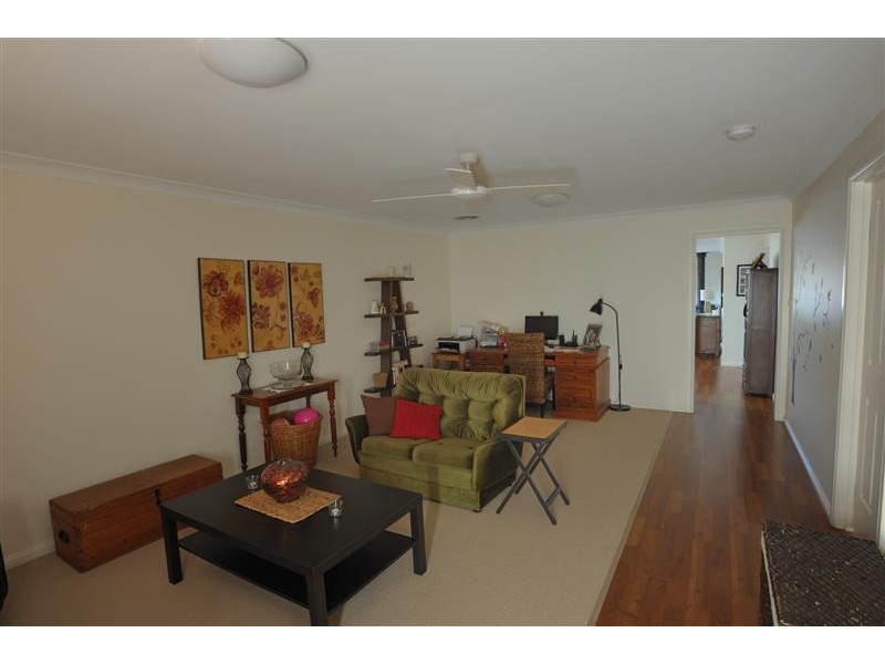 136 Russell Street, Tumut NSW 2720