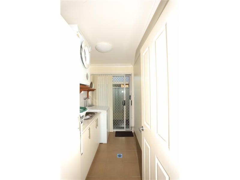 136 Russell Street, Tumut NSW 2720