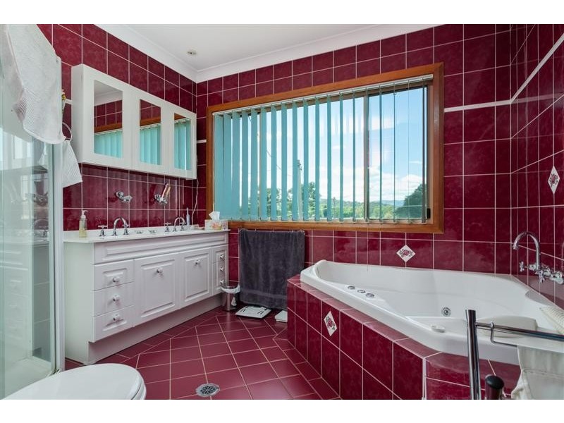 7 Clarence Street, Tumut NSW 2720