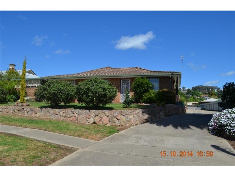 1/101 Capper Street, Tumut NSW 2720