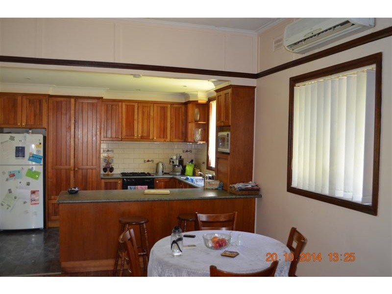 4 Beale Street, Tumut NSW 2720