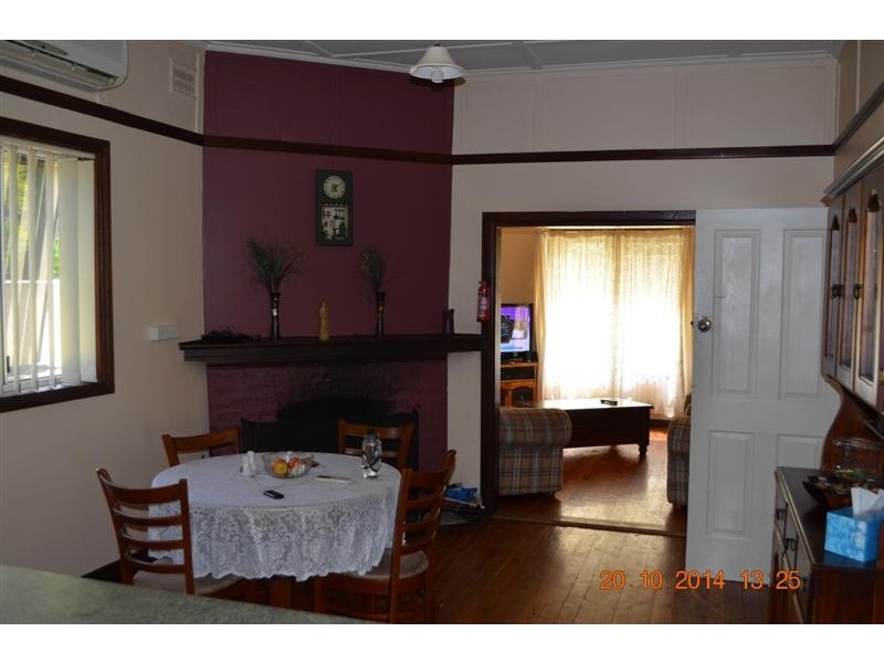 4 Beale Street, Tumut NSW 2720