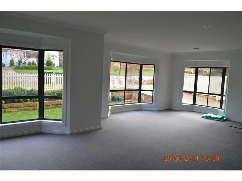 1/52 Simpson Street, Tumut NSW 2720