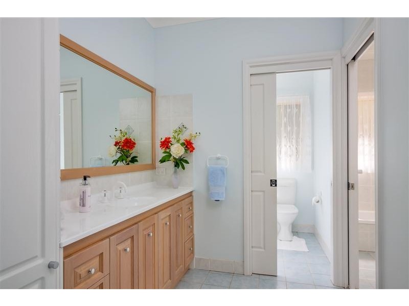 13 Hargreaves Close, Tumut NSW 2720