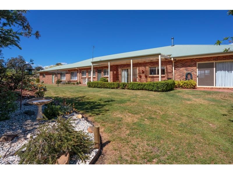 13 Hargreaves Close, Tumut NSW 2720