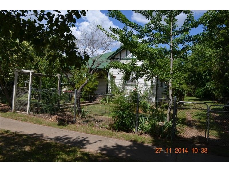 107 Fitzroy Street, Tumut NSW 2720